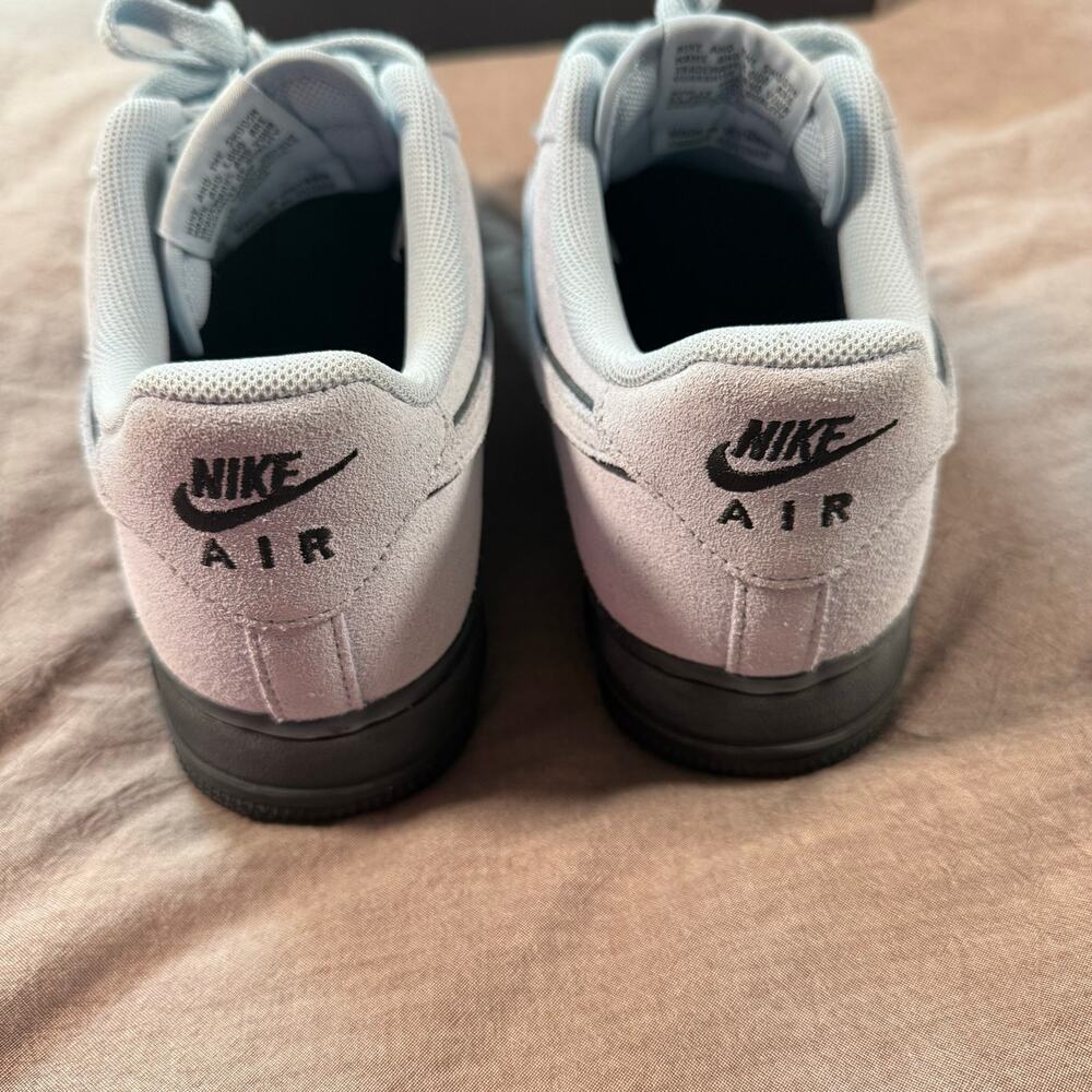 Air Force 1 ‘07 LV8 suede sneakers in light blue size men’s 7 / women’s 8.5 - Picture 5 of 8